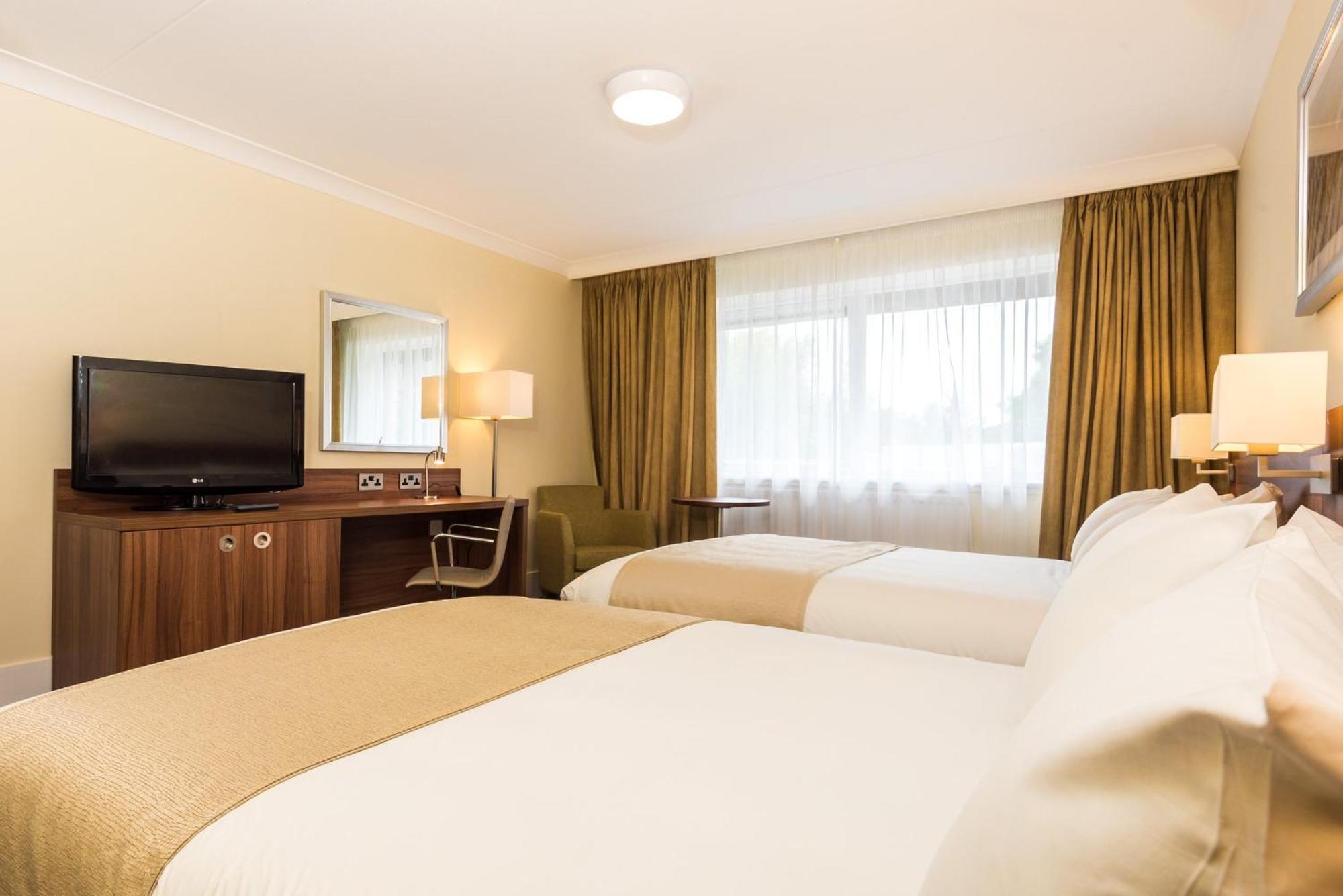 Hotel By Ihg 4*